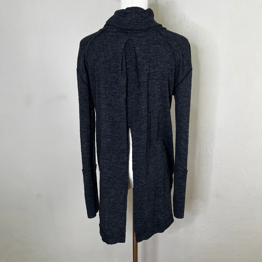 We the Free People Turtleneck Long Sleeve Split Back Top‎ Knit Gray Size XS - Picture 5 of 11